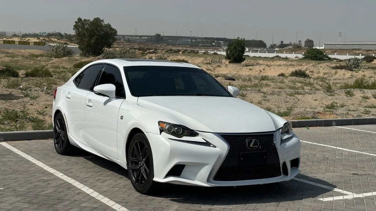 2014 Lexus IS250, biela, 155 000 km, dovoz SAE — foto 1 z 16 2014 Lexus IS250, biela, 155 000 km, dovoz SAE — foto 1 z 16