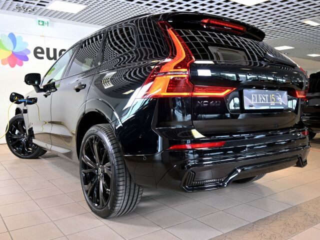 2025 Volvo XC60, Estónsko — foto 1