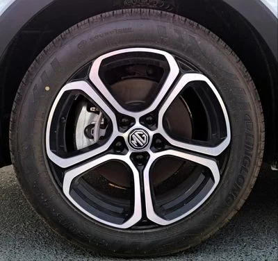 2026 Mg ZS COM, biela, 0 km, dovoz SAE — foto 15 z 18