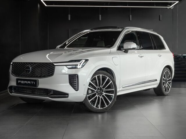 2025 Volvo XC90, Estónsko — foto 1