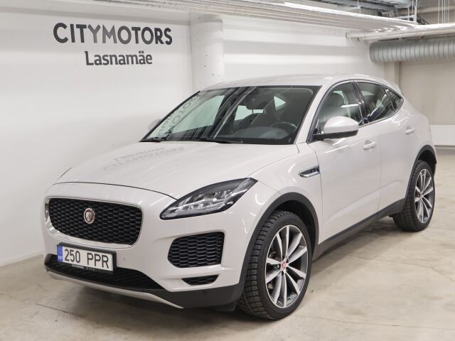2018 Jaguar E-Pace, Estónsko — foto 1