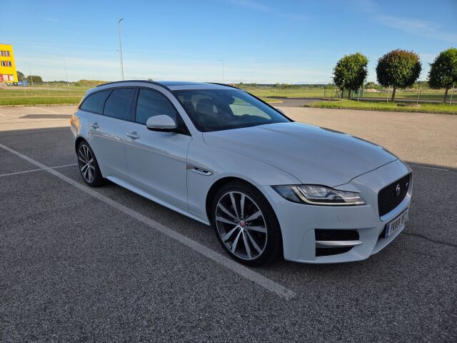 2017 Jaguar XF, Estónsko — foto 1