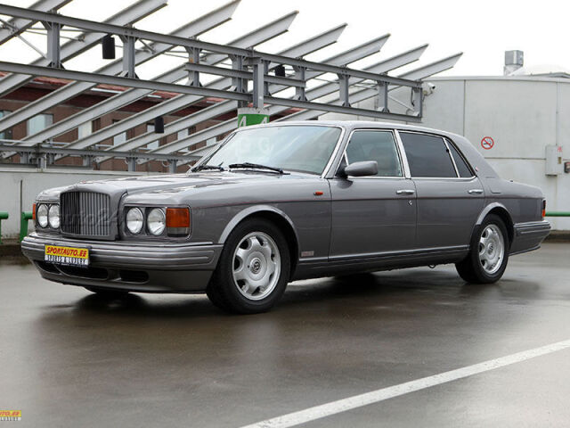 1996 Bentley Turbo R, Estónsko — foto 1