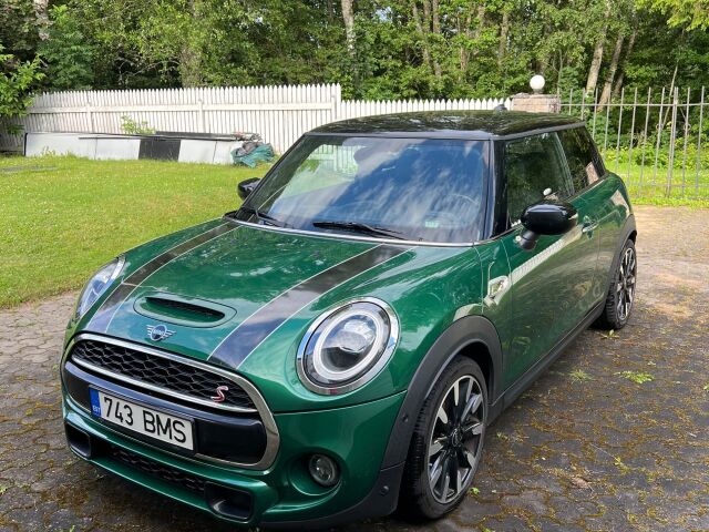 2021 MINI Cooper S, Estónsko — foto 1