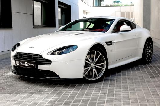 2017 Aston Martin, Luxembursko — foto 1