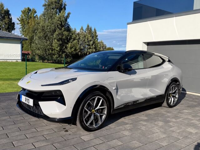 2024 Lotus Eletre, Estónsko — foto 1
