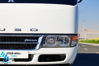2026 Mitsubishi Rosa, biela, 0 km, dovoz SAE — foto 12 z 30