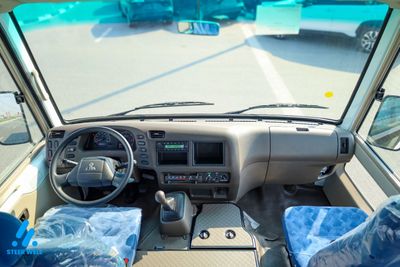2026 Mitsubishi Rosa, biela, 0 km, dovoz SAE — foto 13 z 30