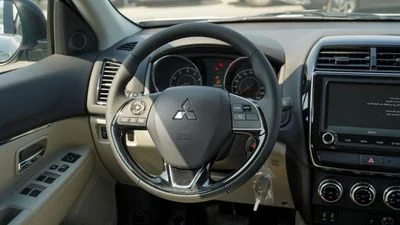 2026 Mitsubishi ASX MEDIUM LINE GLX, sivá, 0 km, dovoz SAE — foto 12 z 17