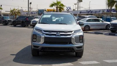 2026 Mitsubishi ASX MEDIUM LINE GLX, sivá, 0 km, dovoz SAE — foto 2 z 17