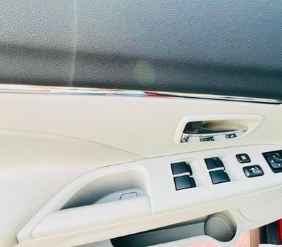 2026 Mitsubishi ASX MEDIUM LINE, čierna, 0 km, dovoz SAE — foto 7 z 20