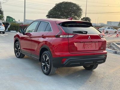 2024 Mitsubishi Eclipse Cross GLS, červená, 7 600 km, dovoz SAE — foto 4 z 16