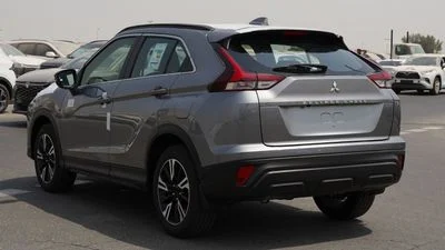 2026 Mitsubishi Eclipse Cross GLX HIGH LINE, sivá, 0 km, dovoz SAE — foto 4 z 17