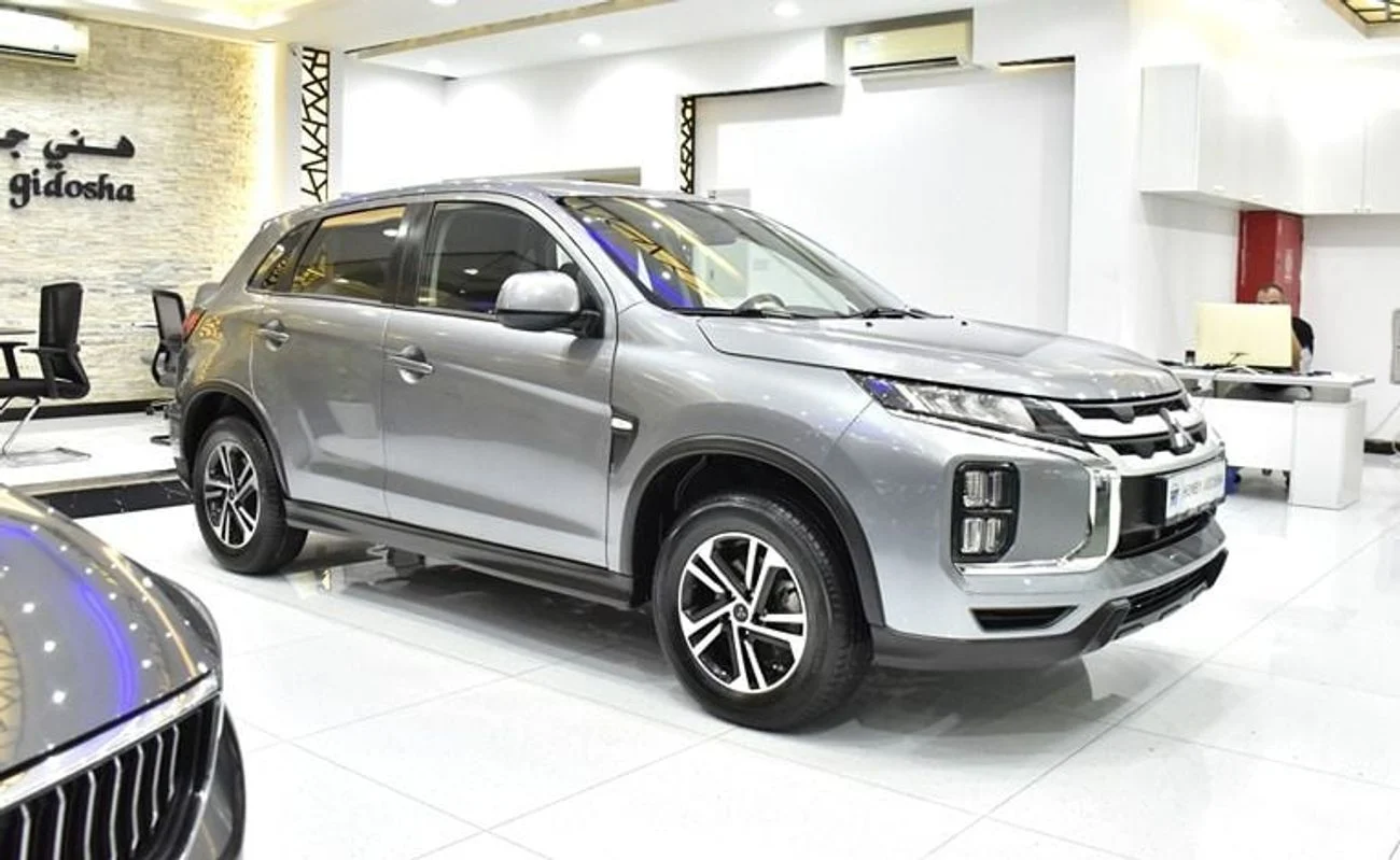 2024 Mitsubishi ASX, sivá, 38 000 km, dovoz SAE — foto 1