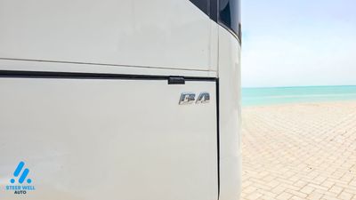 2026 Mitsubishi Rosa Bus, biela, 98 km, dovoz SAE — foto 8 z 25