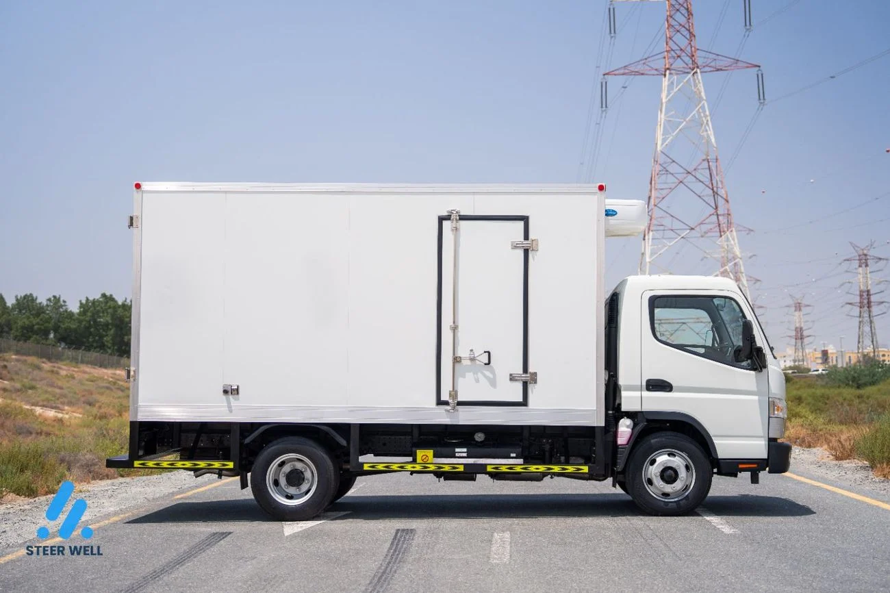 2026 Mitsubishi Canter STANDARD, biela, 0 km, dovoz SAE — foto 1