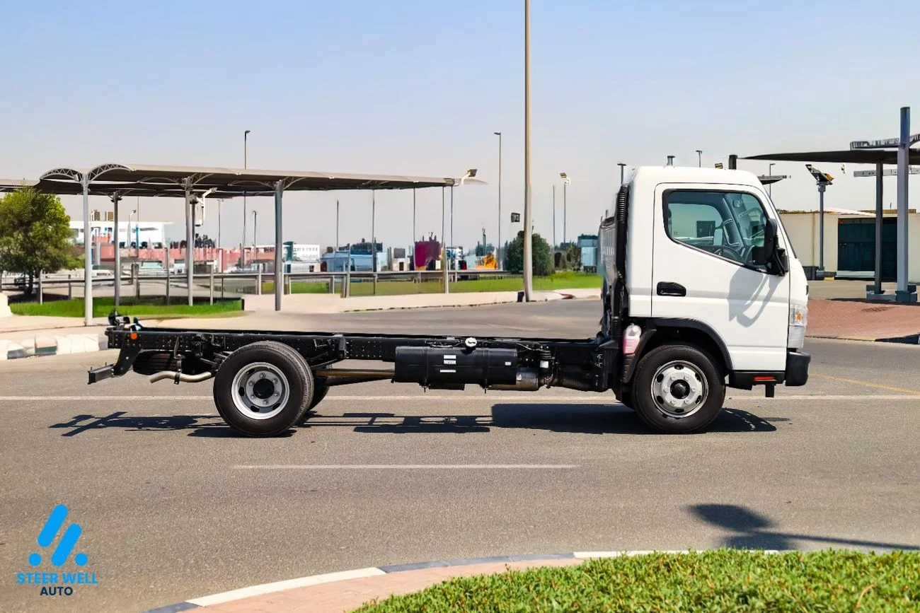 2026 Mitsubishi Canter STANDARD, biela, 0 km, dovoz SAE — foto 1
