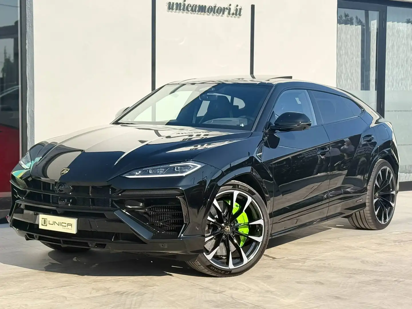 2026 Lamborghini Urus, 1 000 km, Taliansko — foto 2 z 12