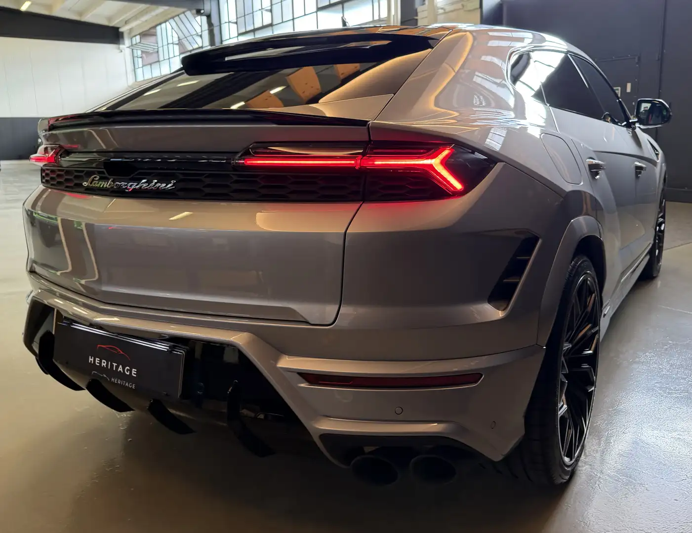 2025 Lamborghini Urus, 1 400 km, Taliansko — foto 8 z 12