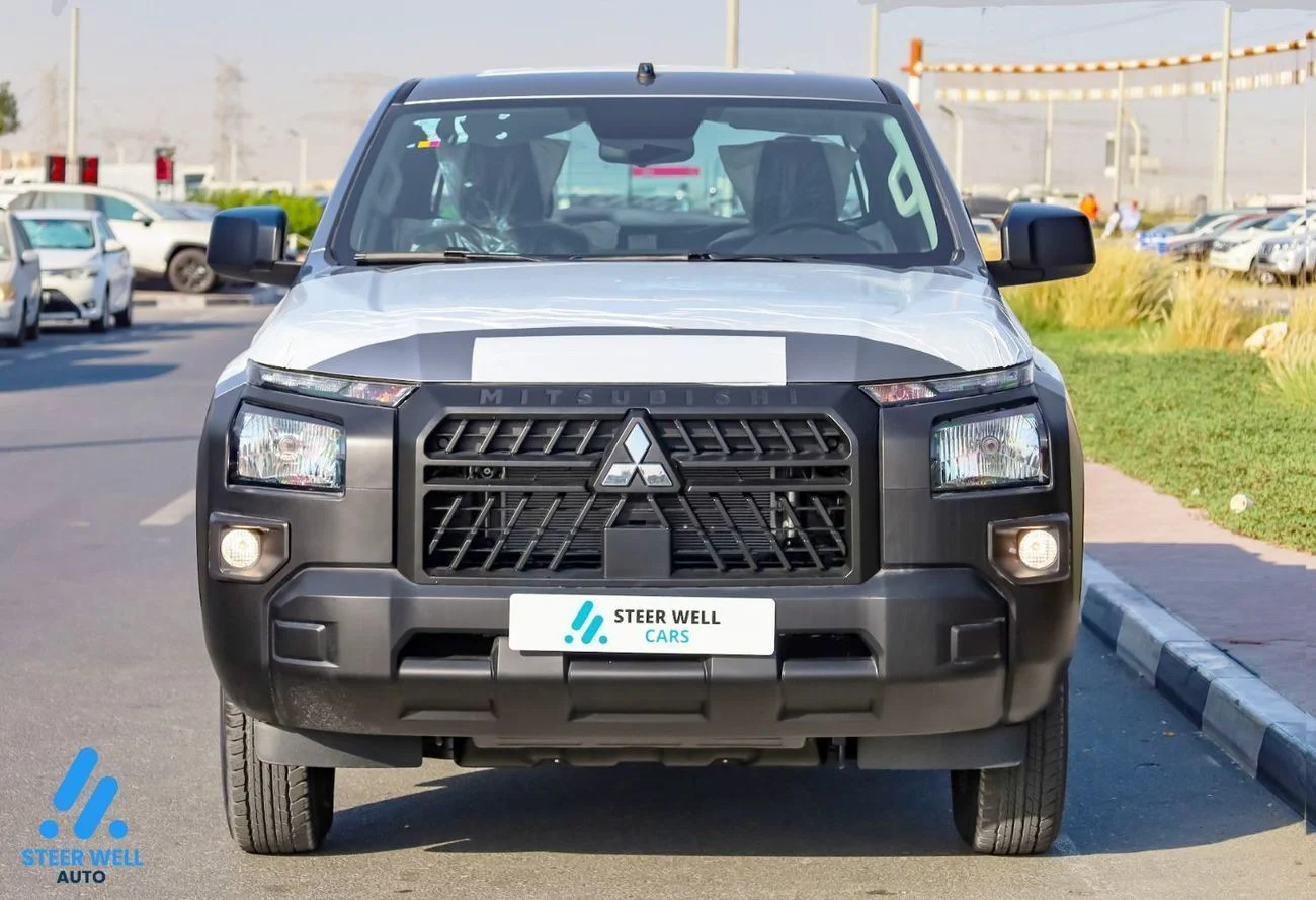 2027 Mitsubishi L200 GL, stříbrná, 0 km, dovoz SAE — foto 1