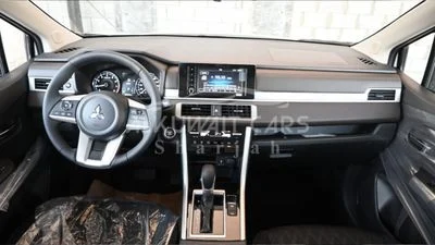 2023 Mitsubishi Xpander HIGH LINE, biela, 0 km, dovoz SAE — foto 10 z 18