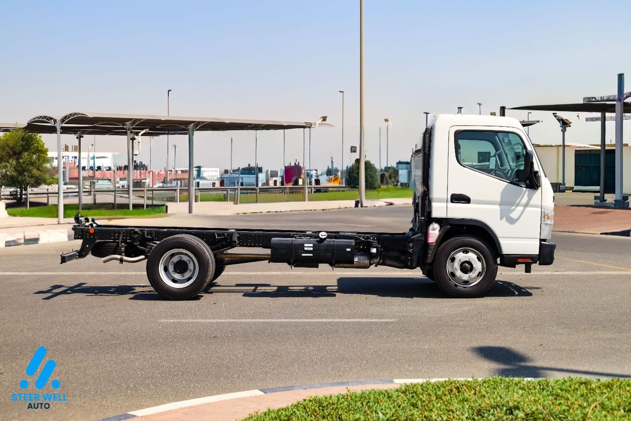 2026 Mitsubishi Canter STANDARD, biela, 0 km, dovoz SAE — foto 1
