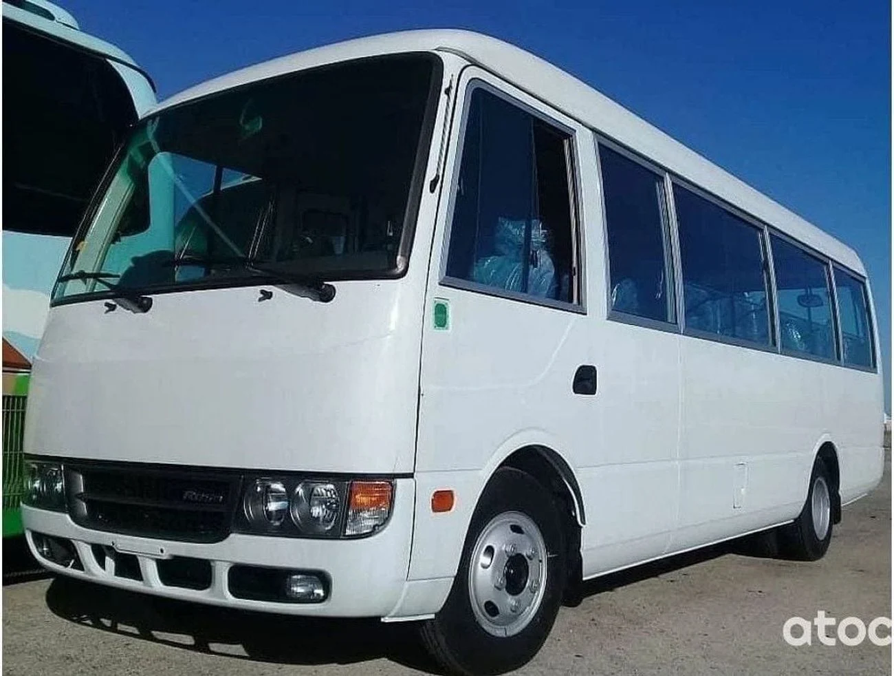 2024 Mitsubishi Rosa, biela, 0 km, dovoz SAE — foto 1
