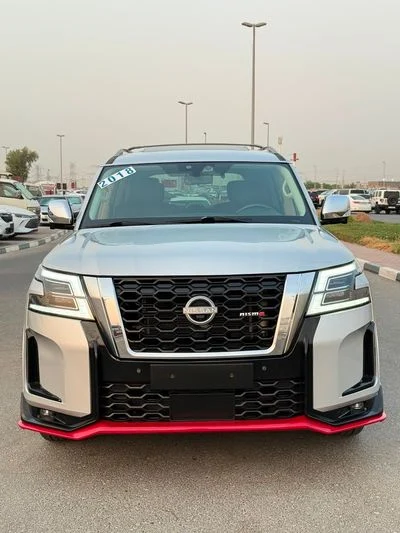 2018 Nissan Armada PLATINUM, strieborná, 131 585 km, dovoz SAE — foto 2 z 16