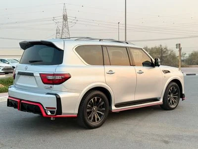 2018 Nissan Armada PLATINUM, strieborná, 131 585 km, dovoz SAE — foto 4 z 16