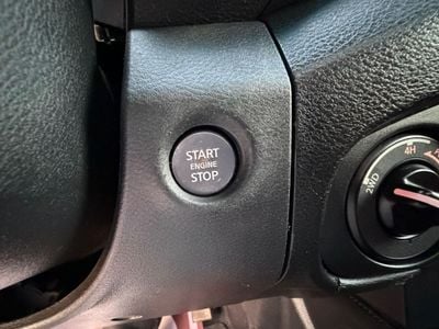 2022 Nissan Frontier, sivá, 110 000 km, dovoz SAE — foto 13 z 16
