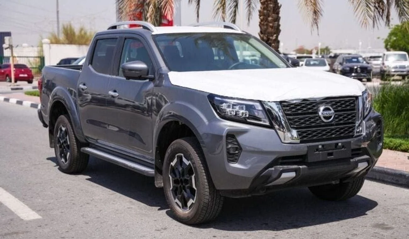2024 Nissan Navara, sivá, 0 km, dovoz SAE — foto 1