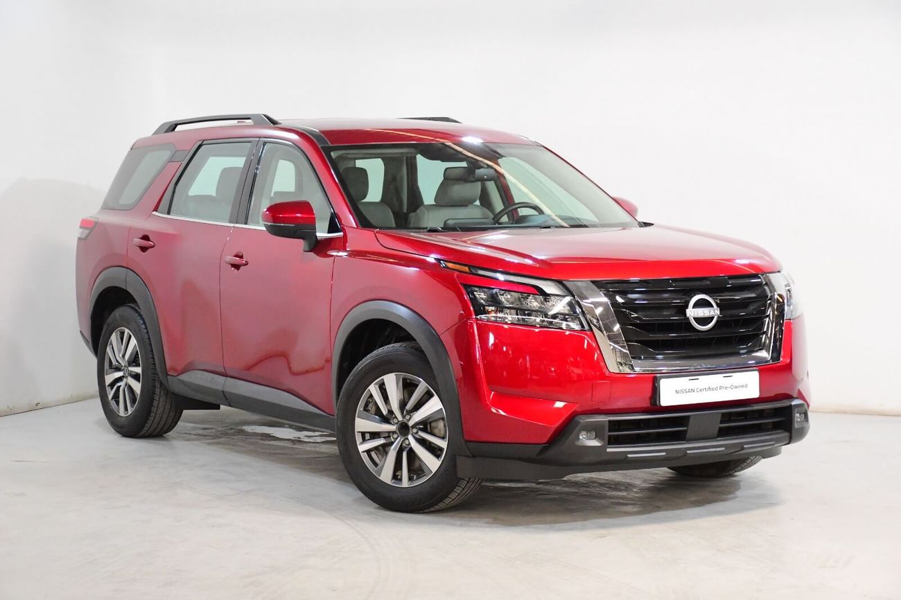 2024 Nissan Pathfinder, červená, 39 798 km, dovoz SAE — foto 1 z 11 2024 Nissan Pathfinder, červená, 39 798 km, dovoz SAE — foto 1 z 11