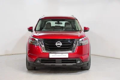 2024 Nissan Pathfinder, červená, 39 798 km, dovoz SAE — foto 2 z 11
