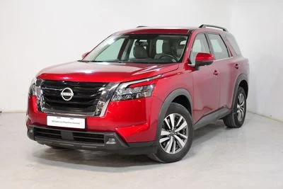 2024 Nissan Pathfinder, červená, 39 798 km, dovoz SAE — foto 3 z 11