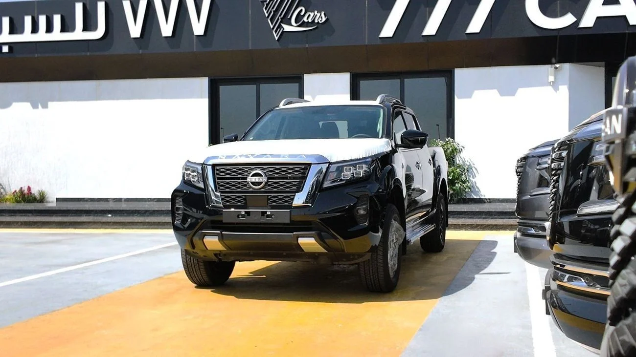 2025 Nissan Navara, čierna, 0 km, dovoz SAE — foto 1