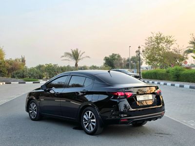 2024 Nissan Versa STANDARD, čierna, 40 000 km, dovoz SAE — foto 9 z 16