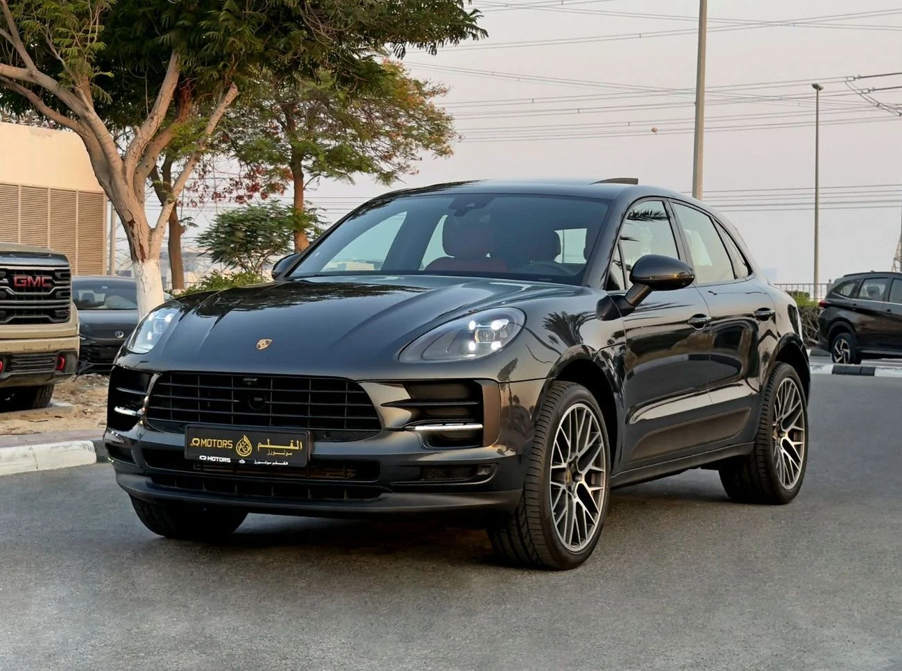 2021 Porsche Macan, sivá, 68 000 km, dovoz SAE — foto 1