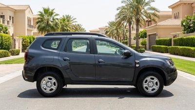 2023 Renault Duster PE, sivá, 81 232 km, dovoz SAE — foto 3 z 16