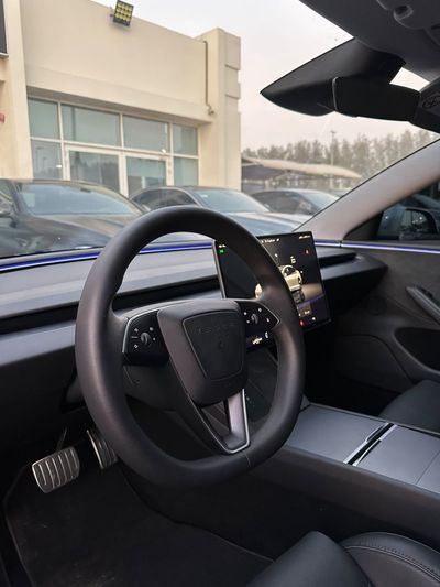 2024 Tesla Model 3 PERFORMANCE, biela, 60 000 km, dovoz SAE — foto 5 z 13