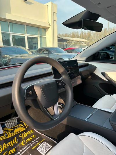2024 Tesla Model 3 PERFORMANCE, čierna, 80 000 km, dovoz SAE — foto 9 z 13