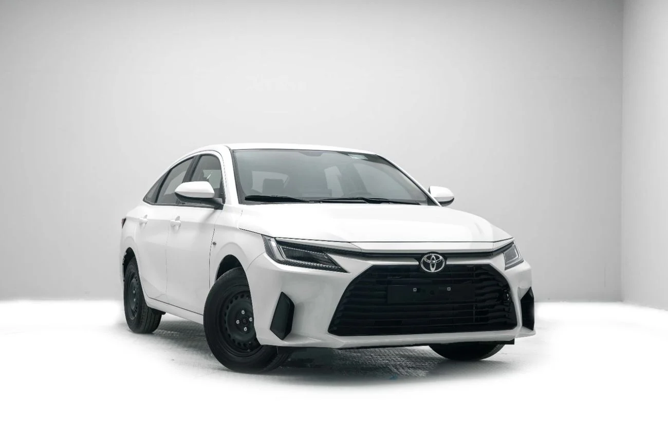 2026 Toyota Yaris E, biela, 0 km, dovoz SAE — foto 1