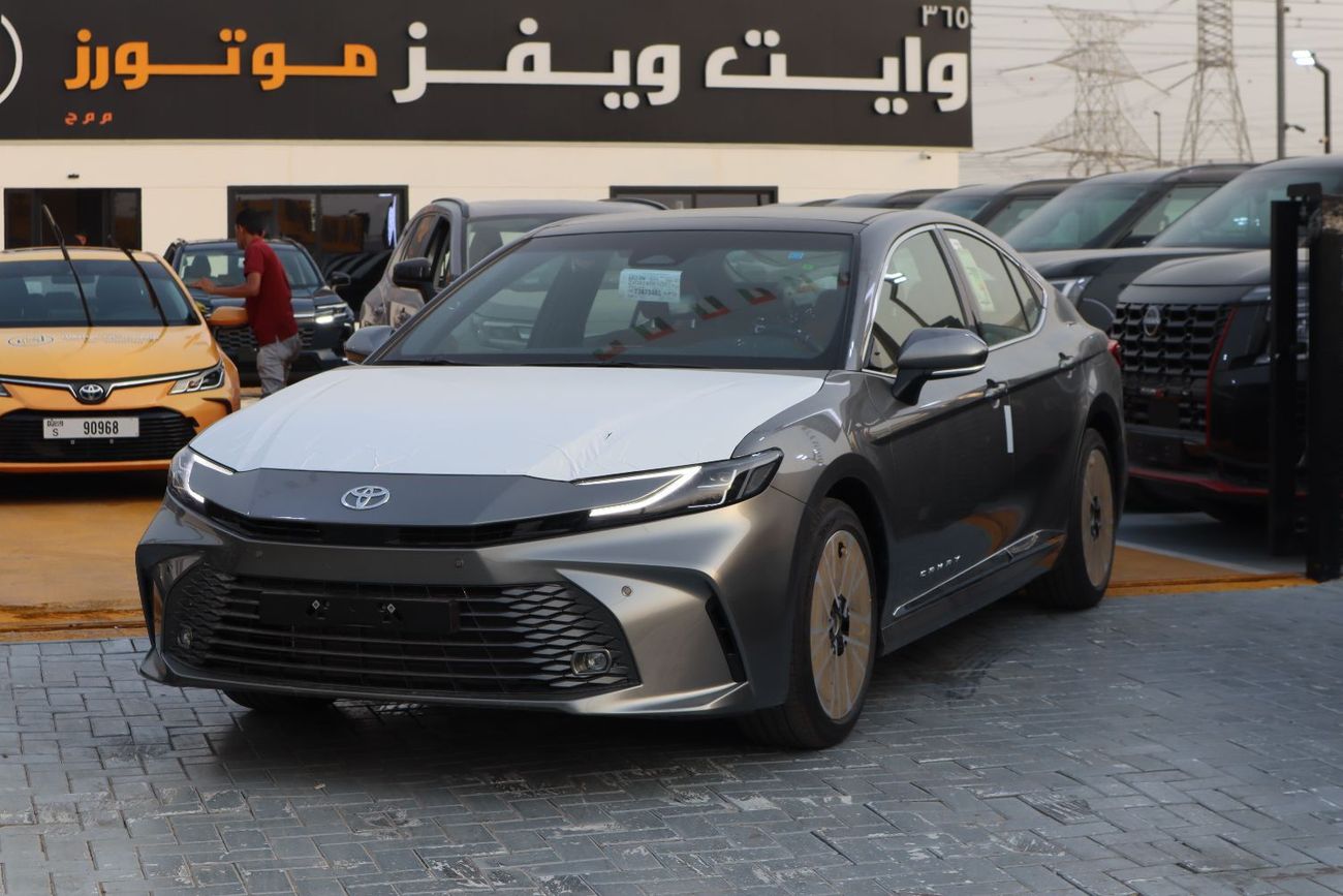 2026 Toyota Camry toyota grande 2.5L petrol 2026, sivá, 12 km, dovoz SAE — foto 1