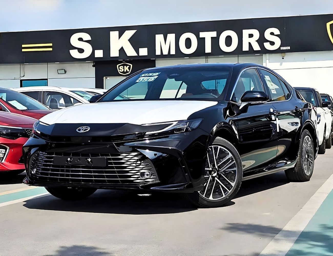 2026 Toyota Camry GLE, čierna, 0 km, dovoz SAE — foto 1