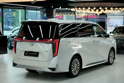 2026 Gac M8 GX, biela, 0 km, dovoz SAE — foto 4 z 20