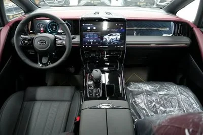 2026 Gac M8 GX, biela, 0 km, dovoz SAE — foto 7 z 20
