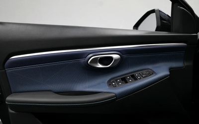 2027 Gac GS3, čierna, 0 km, dovoz SAE — foto 9 z 15