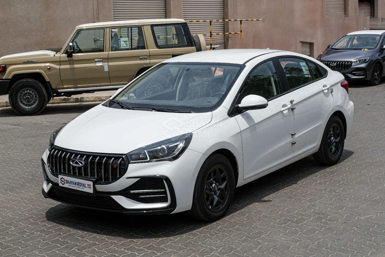 2027 Chery Arrizo 5 STANDARD, biela, 0 km, dovoz SAE — foto 1