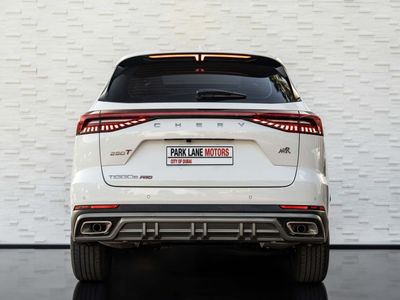 2025 Chery Tiggo 8 Pro FLAGSHIP, sivá, 31 950 km, dovoz SAE — foto 4 z 16