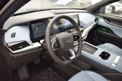 2025 Chery EQ7, čierna, 0 km, dovoz SAE — foto 10 z 26