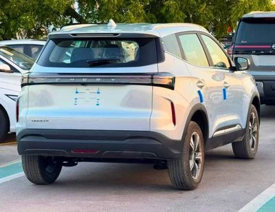 2026 Chery Tiggo 4 Pro COMFORT, strieborná, 0 km, dovoz SAE — foto 4 z 23
